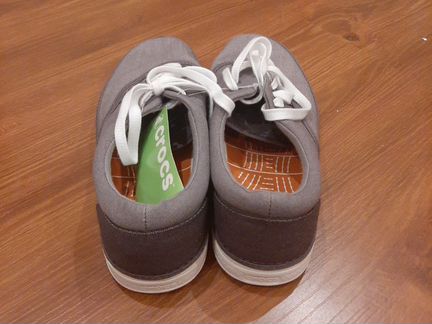 Кроссовки crocs