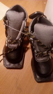 Лыжи детские 160 см с ботинкамм р.30 новые