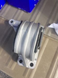 Xc90 хс90 Верхняя подушка двигателя