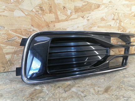 Решетка в бампер лев. Audi A6 C7 рестайлинг