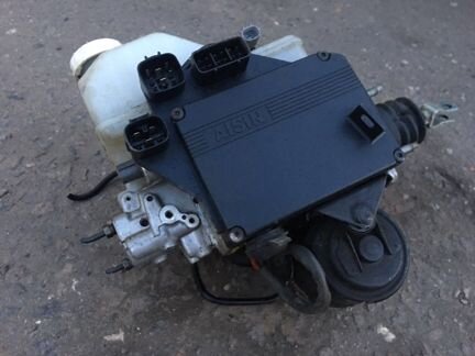 Блок ABS на Mitsubishi Pajero/Montero