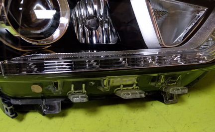 Фара правая Hyundai Creta Без Дефектов черная