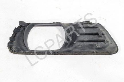 Решетка переднего бампера под птф Toyota Camry