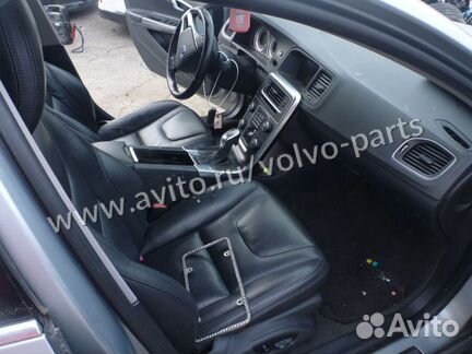 Volvo S60 2013 T5 2.5 AWD На разборе из США компле