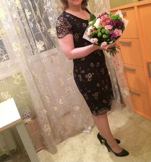 Платье кружевное Цветы