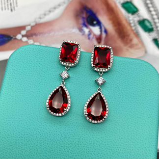 Серьги Серебро 925 с красными камнями