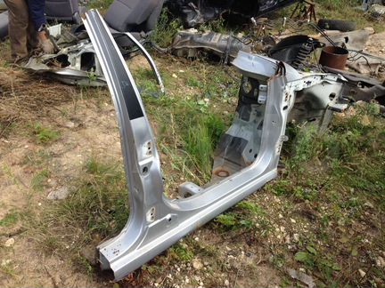 Четверть передняя правая Киа Рио 1