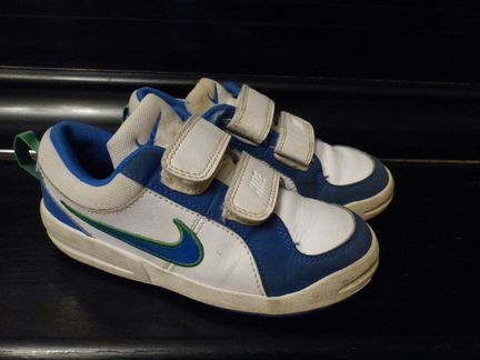 Кроссовки Nike р.28