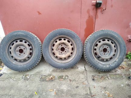 Шины зимние Bridgestone 195/65/15