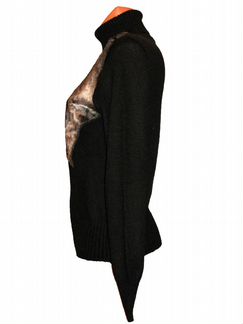 Свитер шерстяной пр-во Италия, новый,стильный 1006