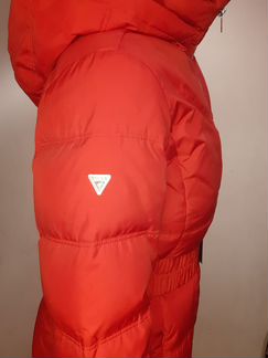 Пуховик guess