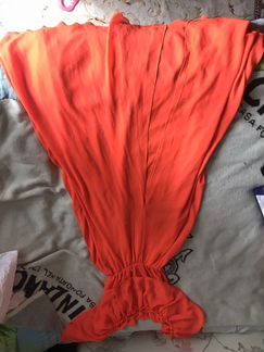 Яркое платье