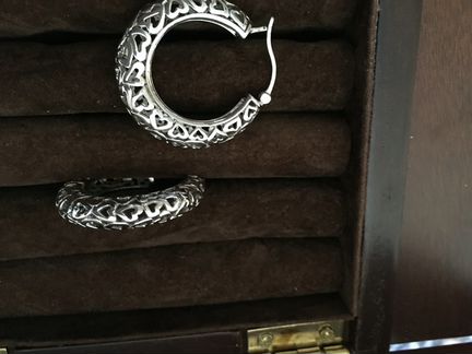 Продам серебряные серьги-кольца