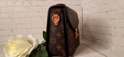 Сумка Louis Vuitton