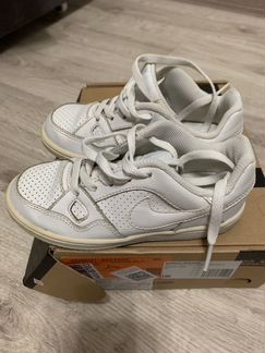 Кроссовки nike