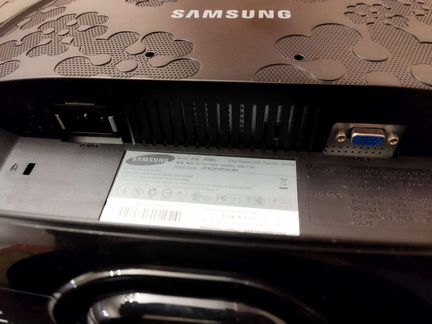 Монитор Samsung SyncMaster 933N