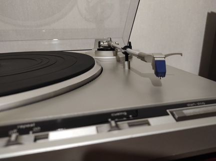 Technics SL-Q300 Проигрыватель винила