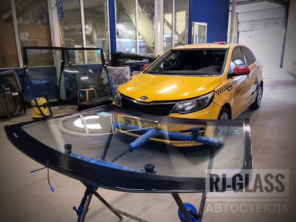 Лобовое стекло на Киа Рио (Лeмcон)