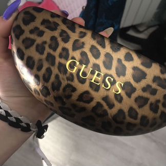 Солнечные очки guess