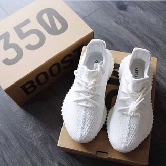 Белые кроссовки Adidas Yeezy Boost 350