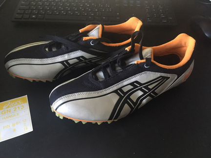 Шиповки asics