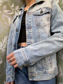 Джинсовая куртка pull&bear