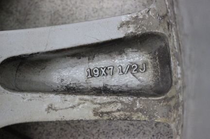 Колеса б/у 235 55 R19 105T Nokian Hakkapeliitta 7