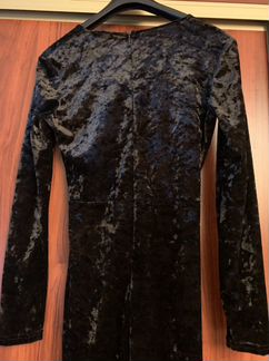 Черное бархатное платье 42-44