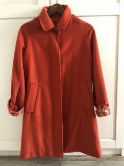 Пальто привезла из Японии. 42-44 размер