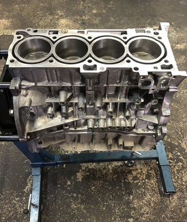 Двигатель блок цилиндров G4KD G4KE Hyundai Kia