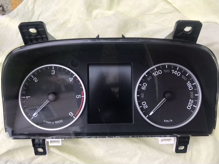 Приборная панель Discovery 4