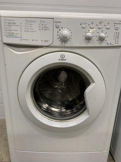 Стиральная машинка Indesit 4 кг