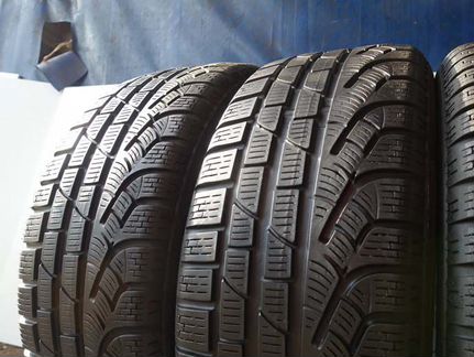 275 40 20 Pirelli Winter 240 Sottozero Serie 2 r w