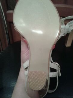 Новые босоножки р.38