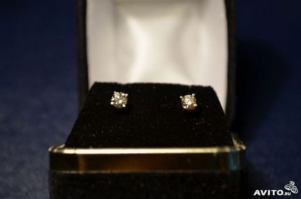 Сережки из золота с бриллиантами 0.45 карат