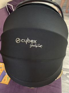 Cybex cloud Q by Jeremy Scott
