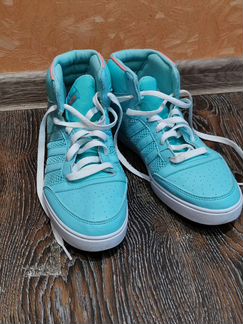 Кроссовки Adidas