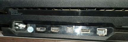 Sony PlayStation 4 Pro 1Tb, 2 геймпада,две игры