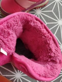 Сапожки р.26 в отличном состоянии отдам