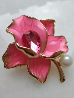 Брошь 
