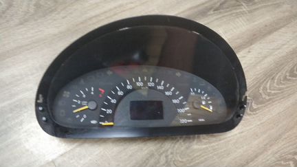 Mercedes w639 панель приборов