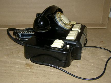 Телефон директорский кд-6.СССР.Корпус-бакелит