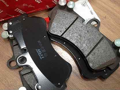 колодки туарег. 7l0698151r. 0 дизель 2008. тормозные колодки туарег 2. тормозные колодки на ауди q7.