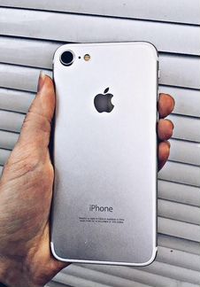 iPhone 7 на 32gb
