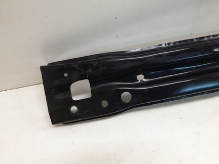 Усилитель бампера передний Toyota Camry V70 2018