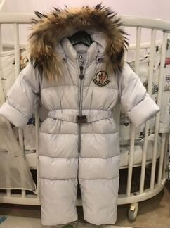 Пуховый комбинезон moncler