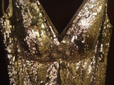 Коктейльное платье c пайетками Pronovias размер 38