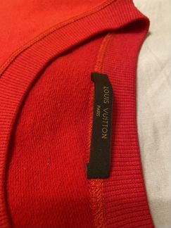 Красный свитшот Louis Vuitton X Supreme размер М